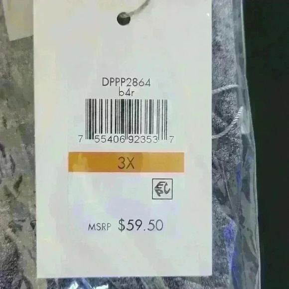 DKNY Sport Plus Size Metallic Logo 7/8 Leggings NWT - Picture 3 of 4